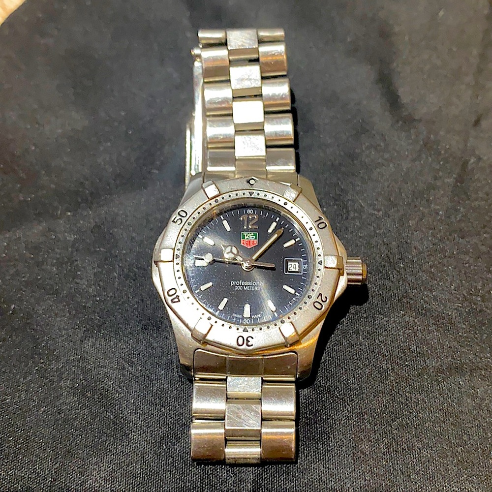 Ladies classic tag heuer watch
